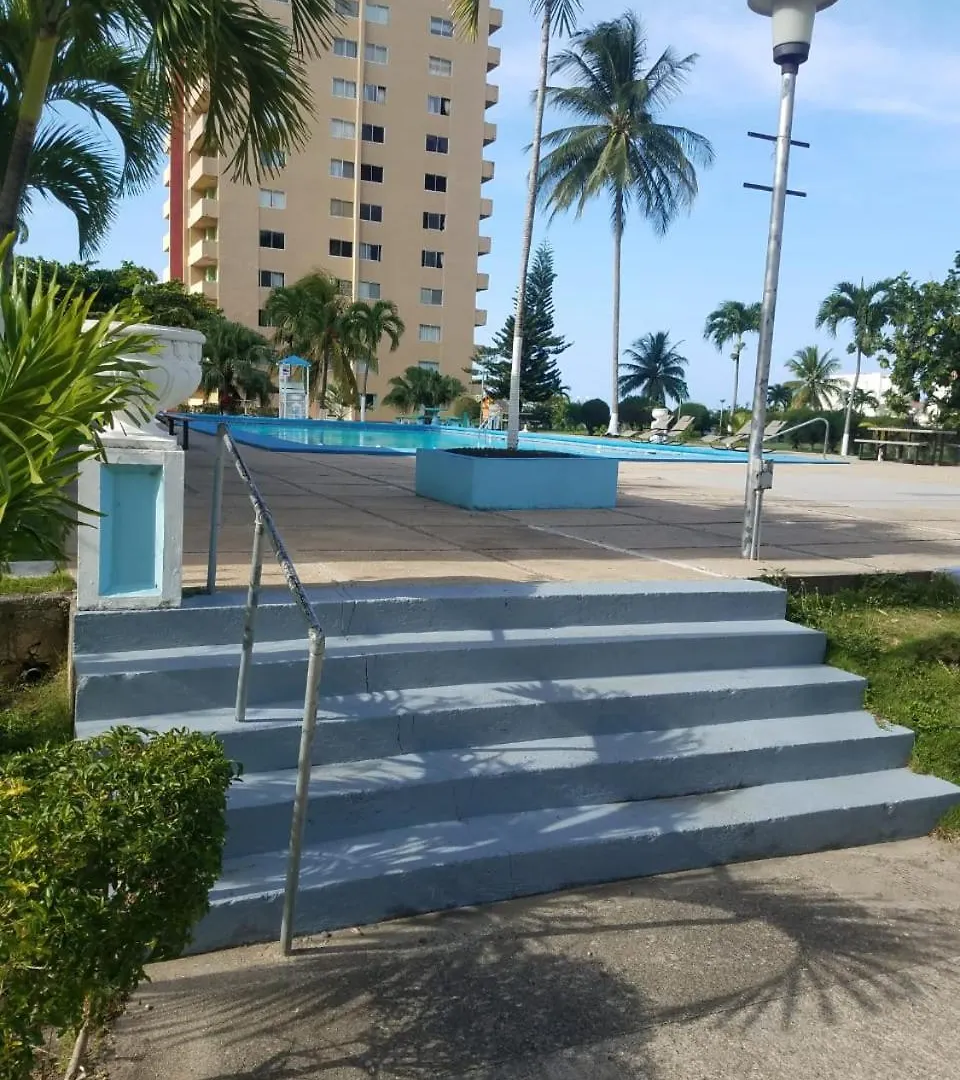 Malia Dreamers Paradise Ocho Rios